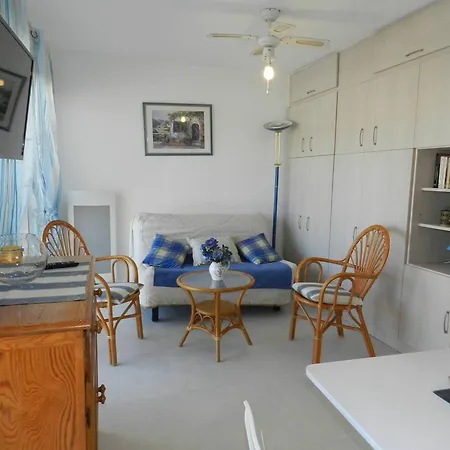 Avec Terrasse, Parking Privatif Et Proche - - Fr-1-251-772 Apartment *