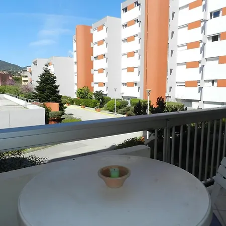 Avec Terrasse, Parking Privatif Et Proche - - Fr-1-251-772 Apartment